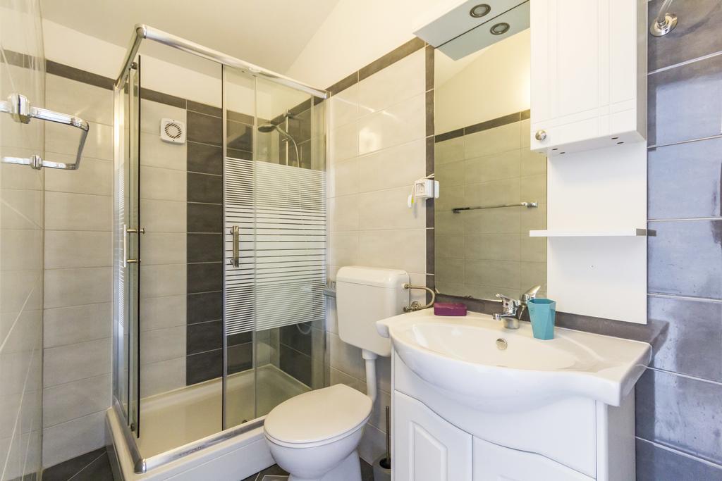 Apartments Gloria Liznjan Ngoại thất bức ảnh