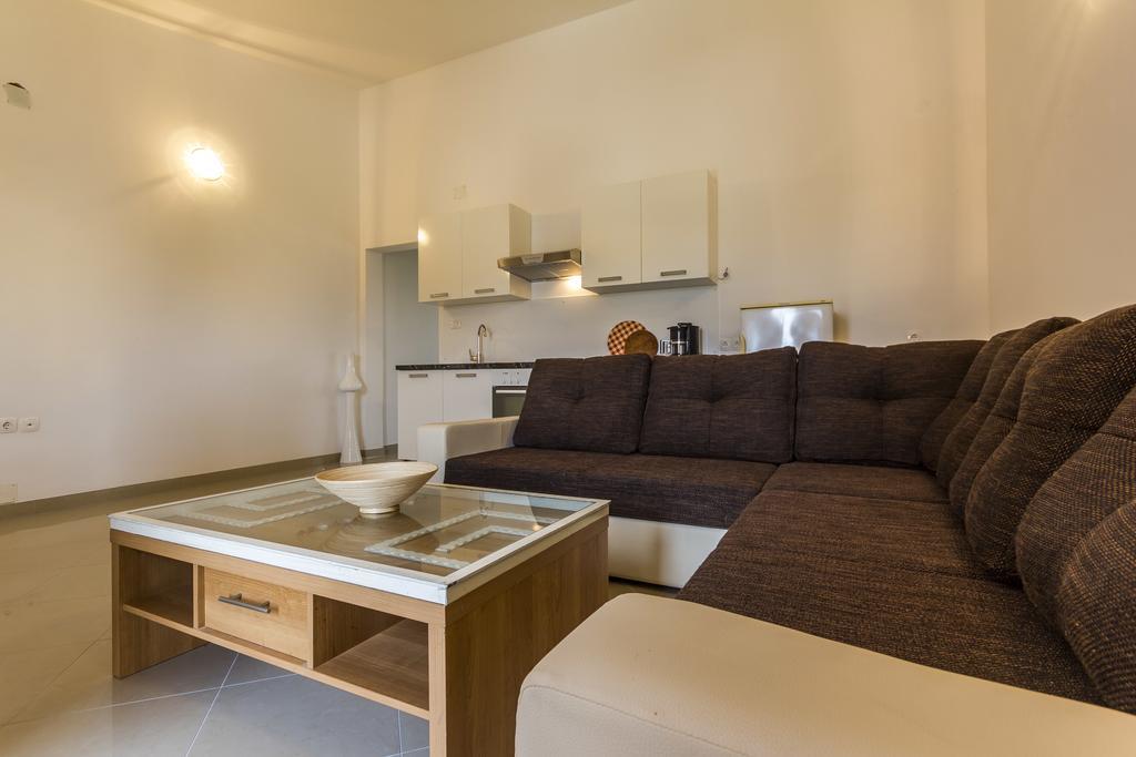 Apartments Gloria Liznjan Ngoại thất bức ảnh